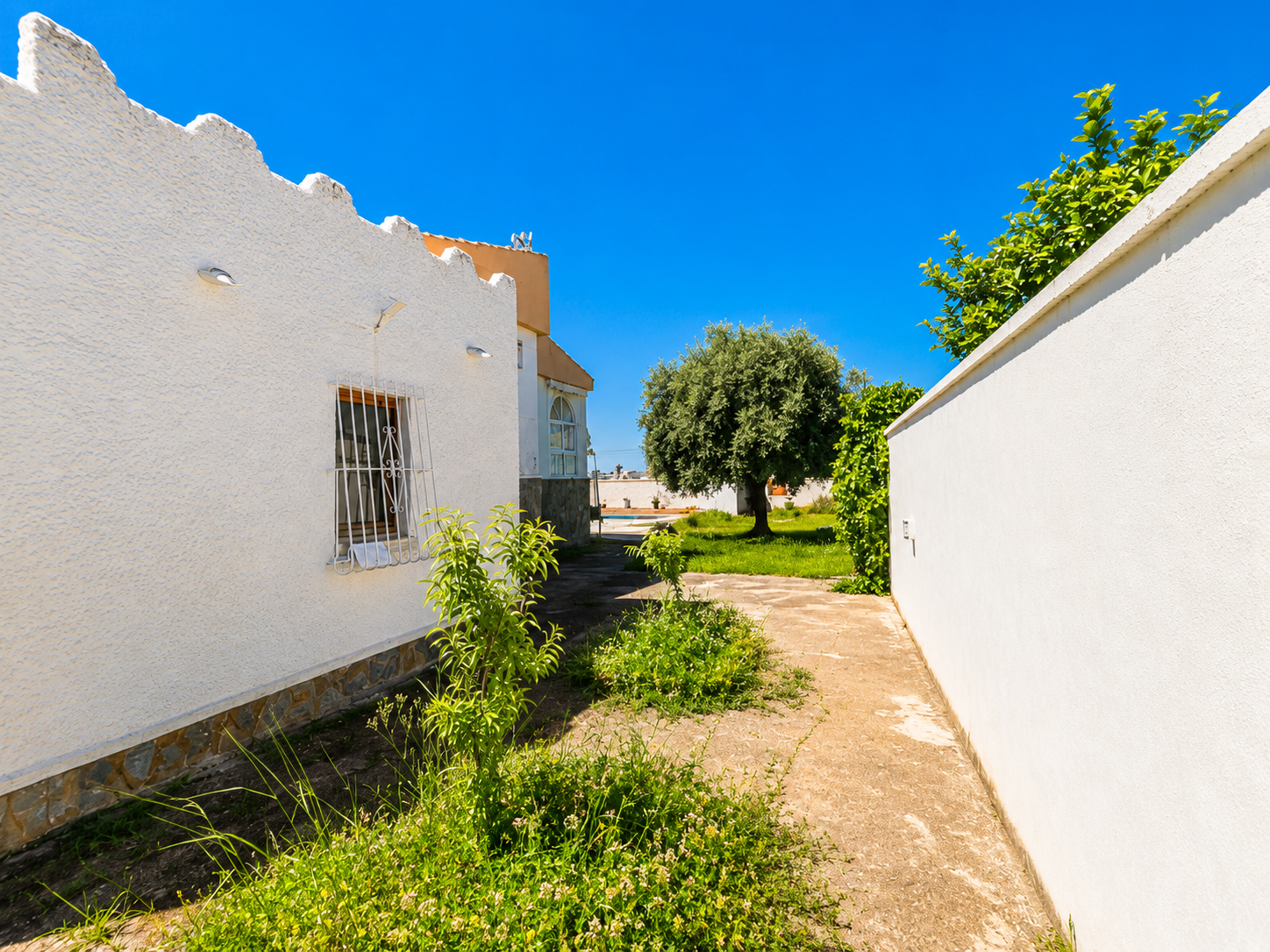 Kitchen in villa for sale in Torrevieja
