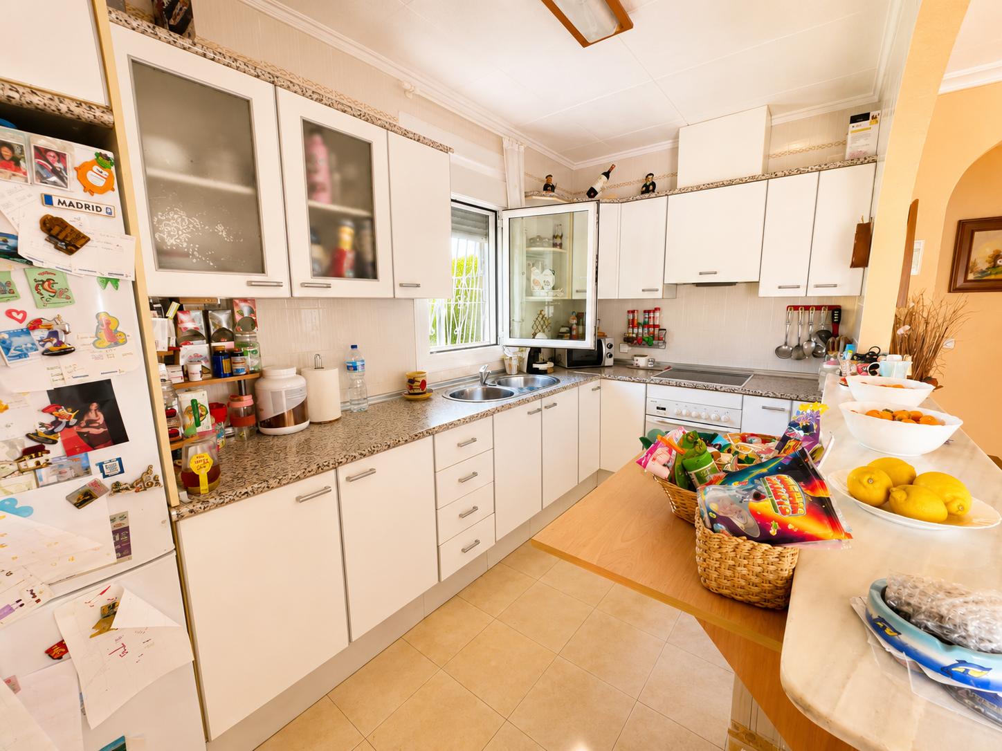 Terrace in villa for sale in Torrevieja