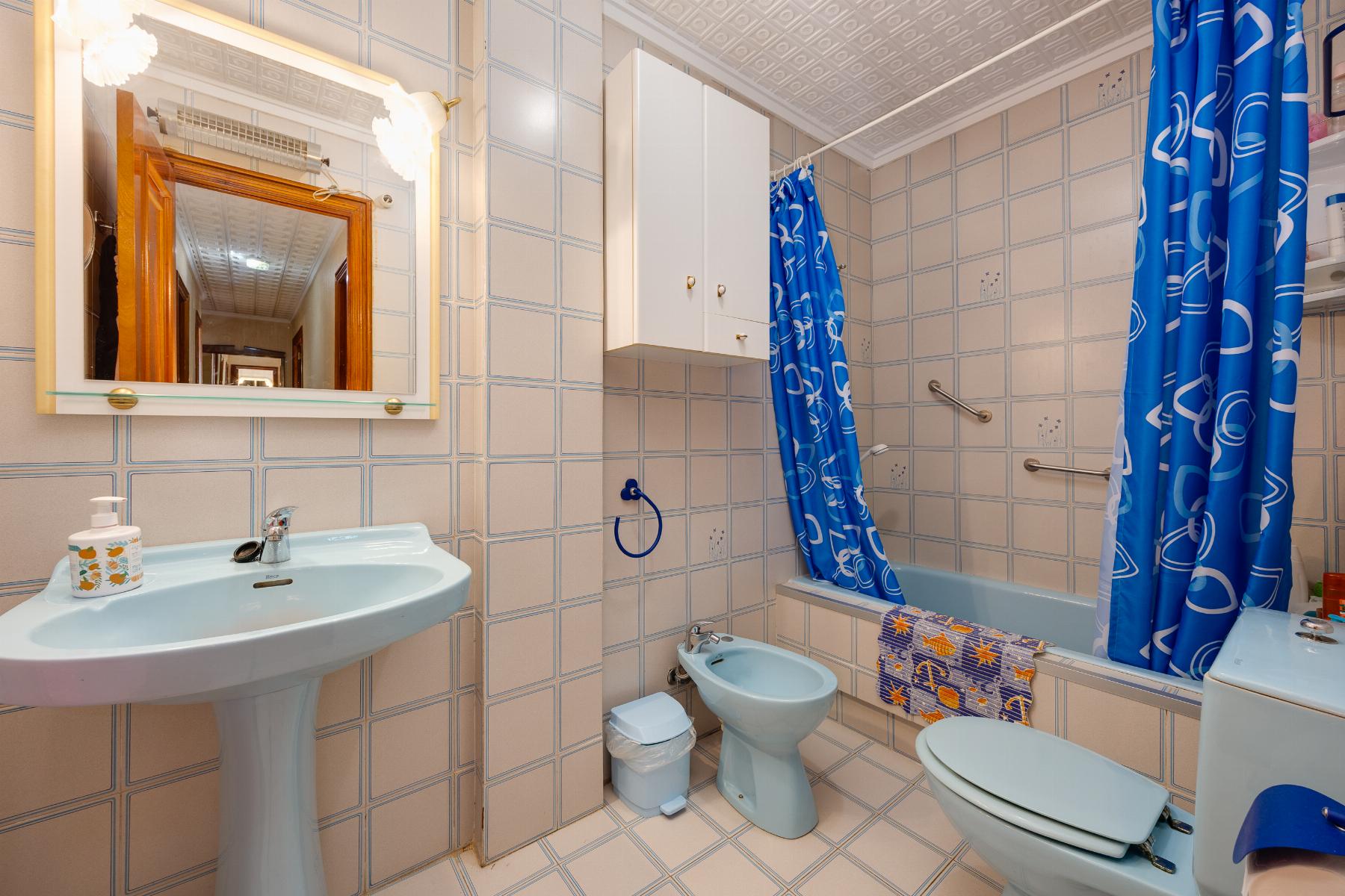 Bathroom in apartment for sale in Torrevieja