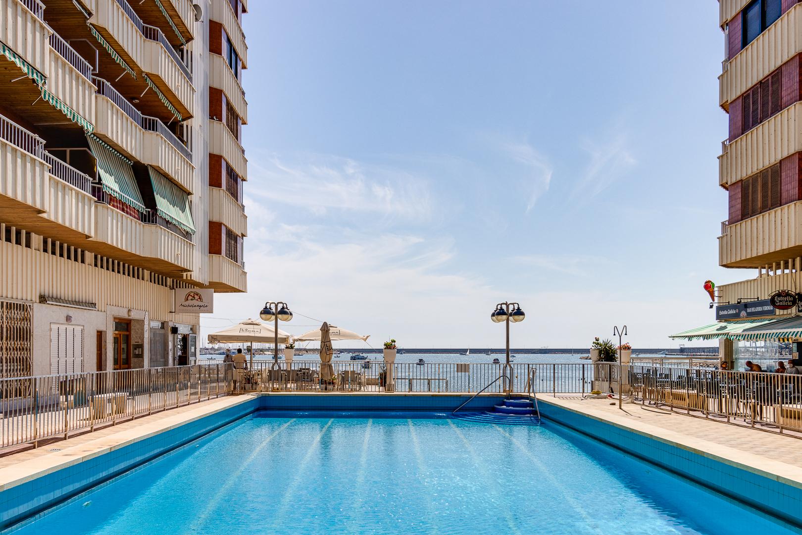 Kitchen in apartment for sale in Torrevieja