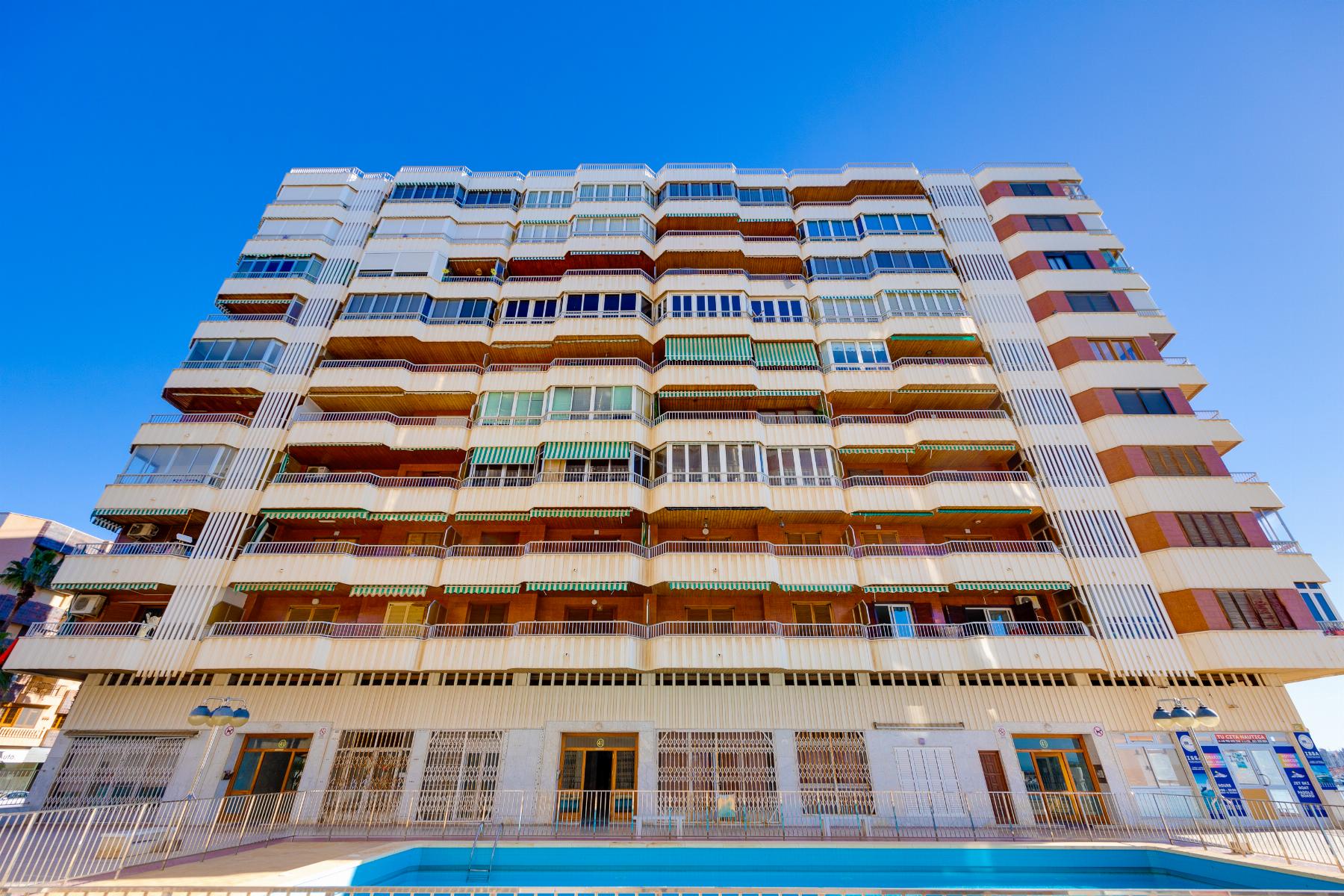 Pool area in apartment for sale in Torrevieja