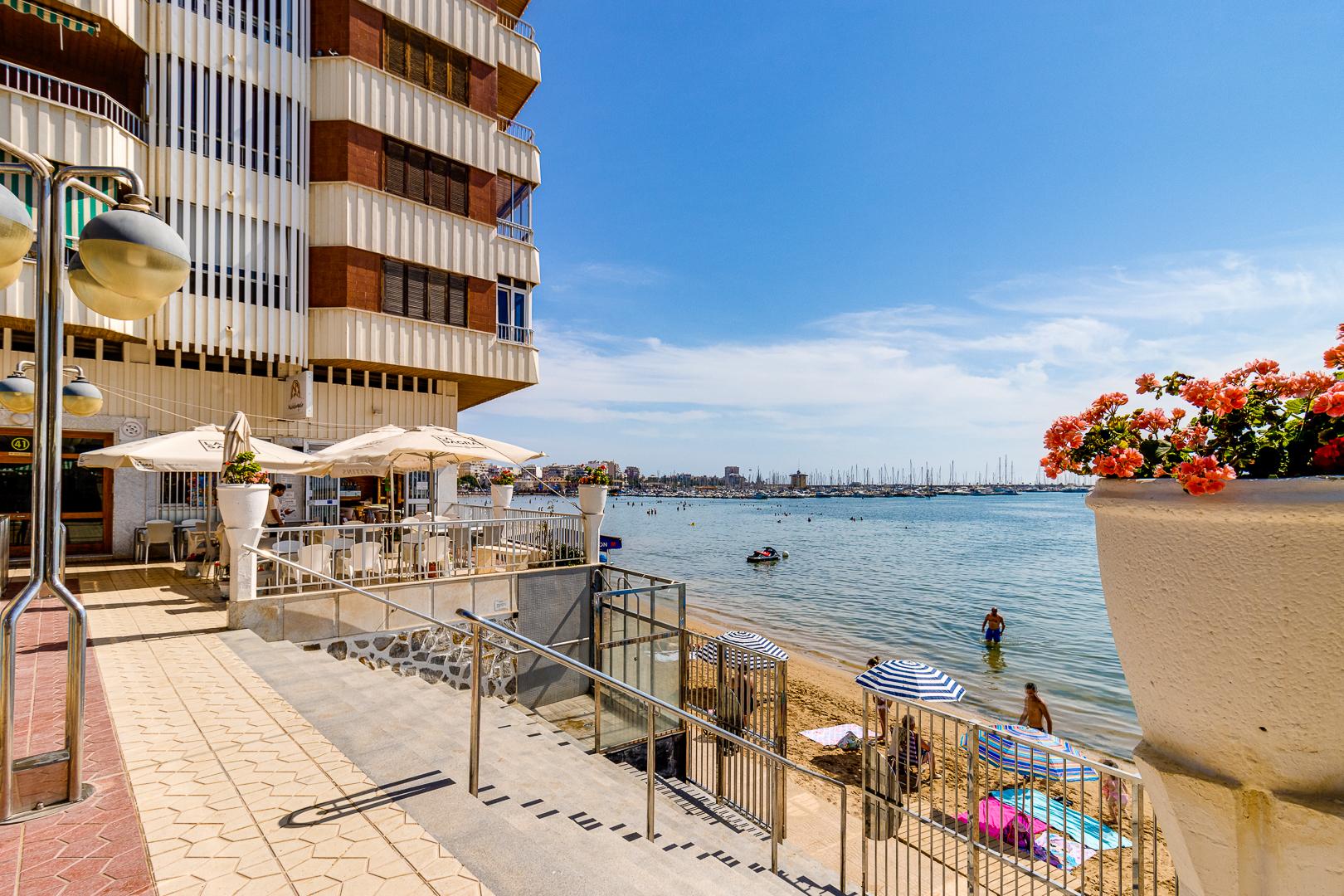 Garden in apartment for sale in Torrevieja