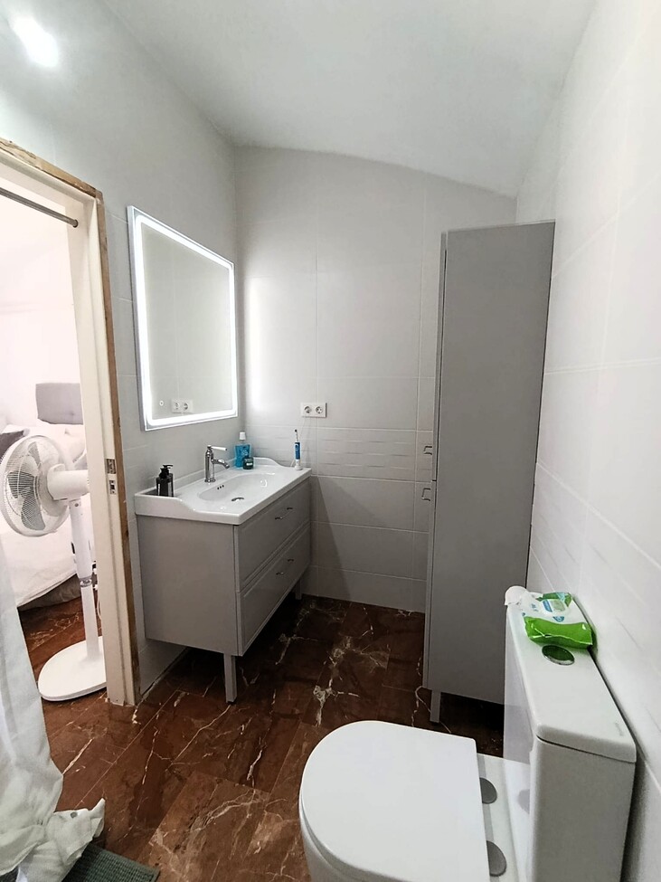 Bathroom in apartment for sale in Las Ramblas Golf