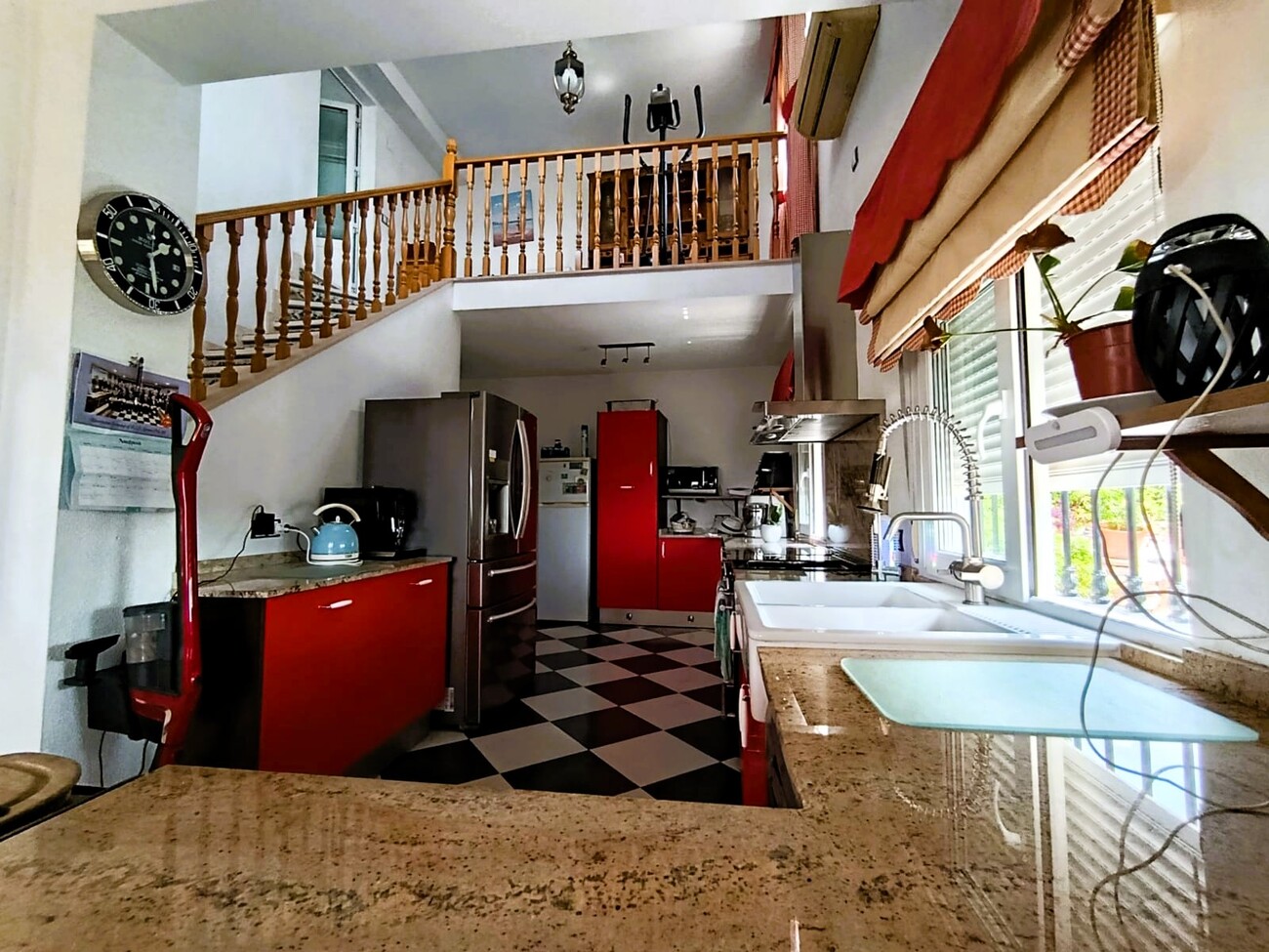 Dining area in villa for sale in Las Ramblas Golf