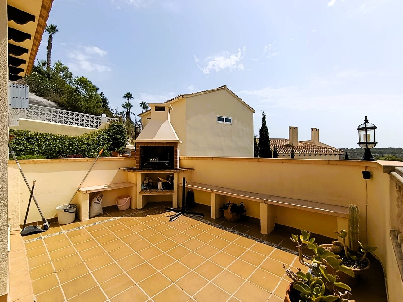 Dining area in villa for sale in Las Ramblas Golf