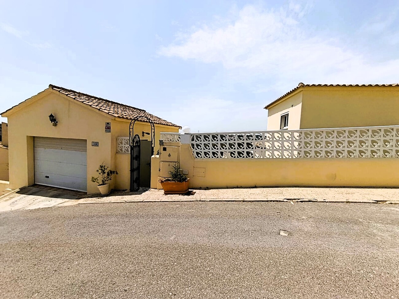 Bedroom in villa for sale in Las Ramblas Golf