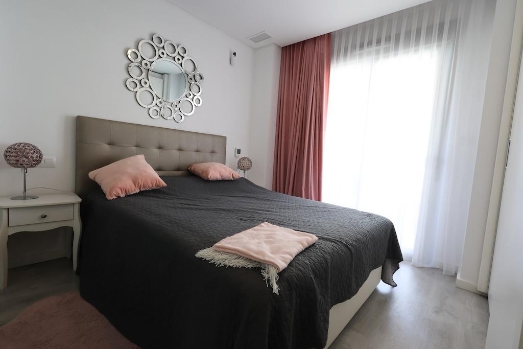 Garden in apartment for sale in Orihuela Costa