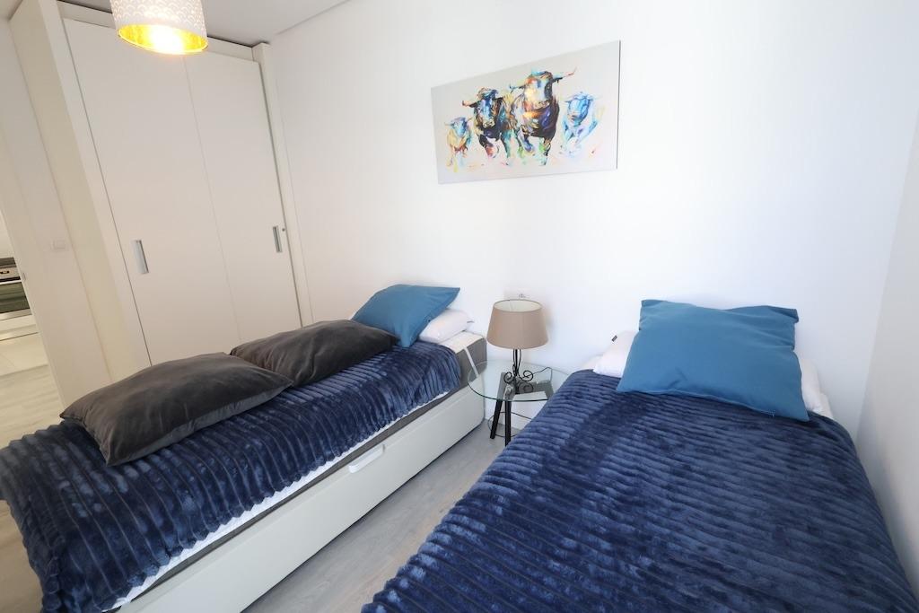 Bedroom in apartment for sale in Orihuela Costa