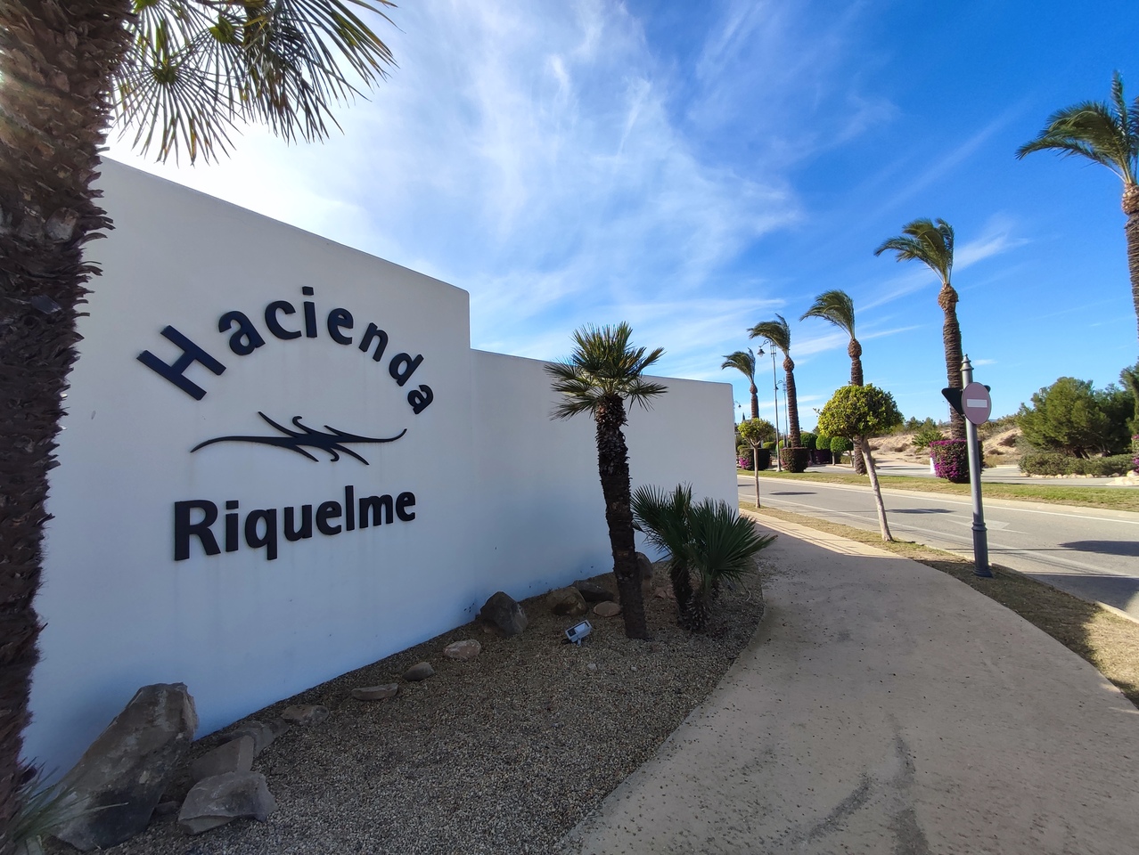 Garden in apartment for sale in Hacienda Riquelme Golf Resort
