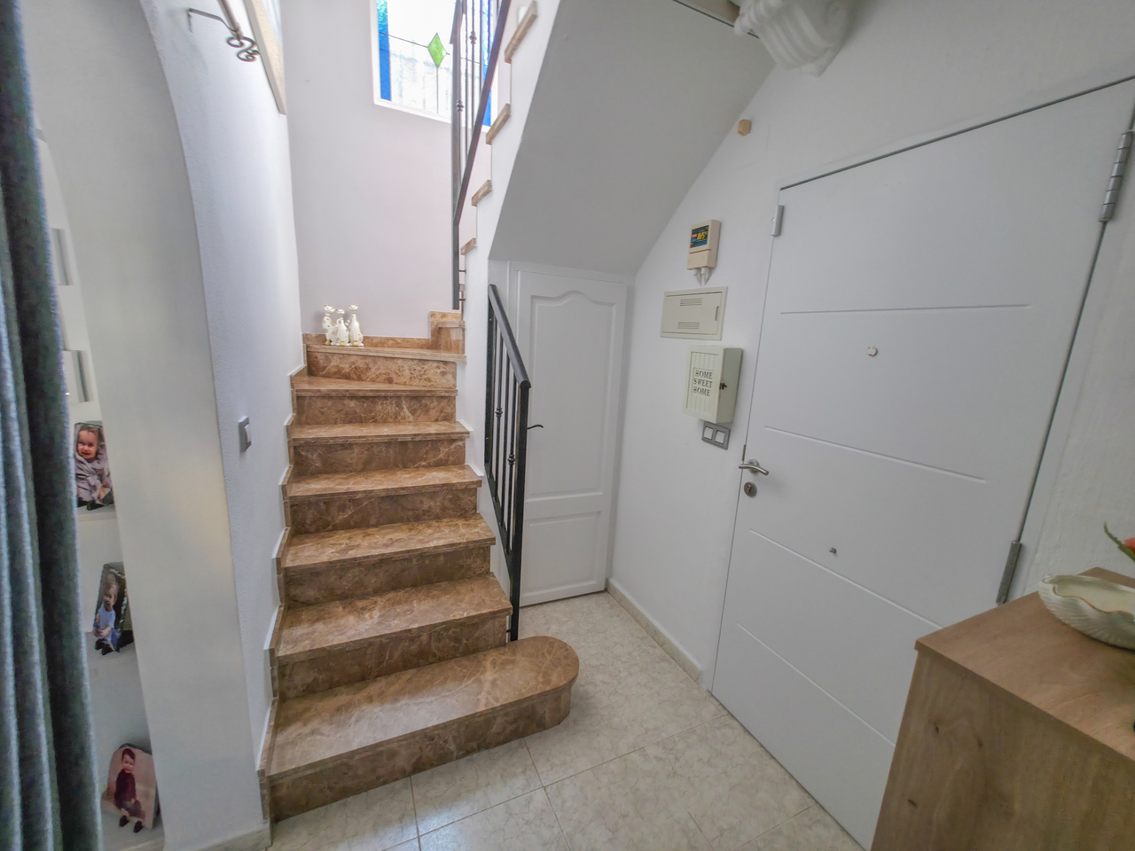 Dining area in villa for sale in Villamartin