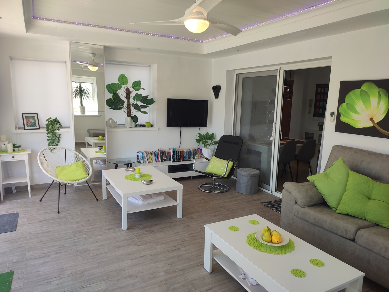 شقة حديقة عصرية بطابقين في منتجع Hacienda Riquelme Golf – إطلالة جنوبية ومناطق معيشة فاخرة