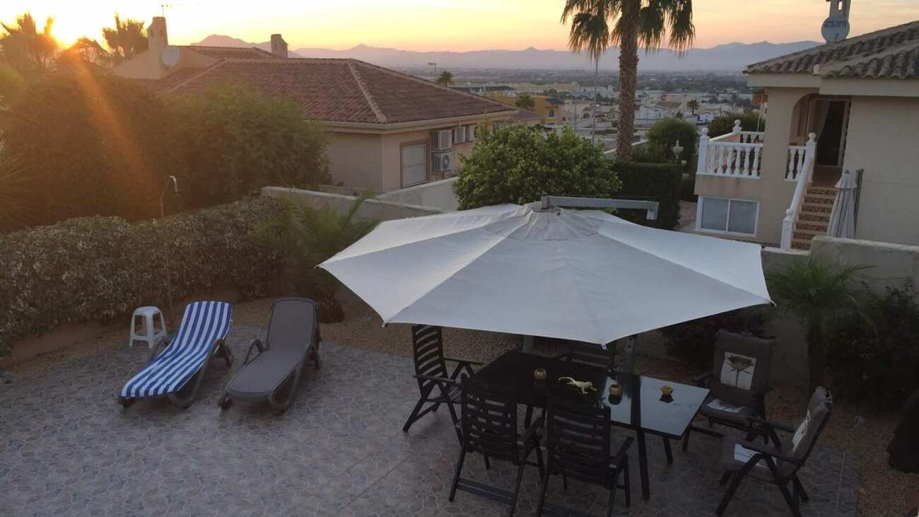 Terrace in villa for sale in Rojales