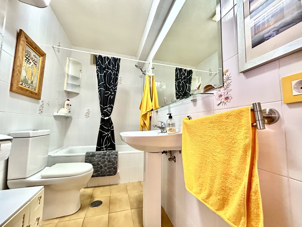 Pool area in apartment for sale in Torrevieja