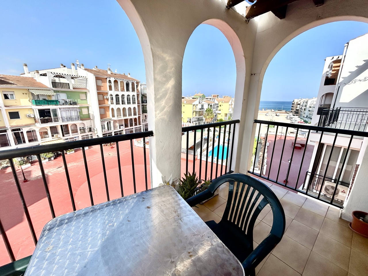 Bedroom in apartment for sale in Torrevieja