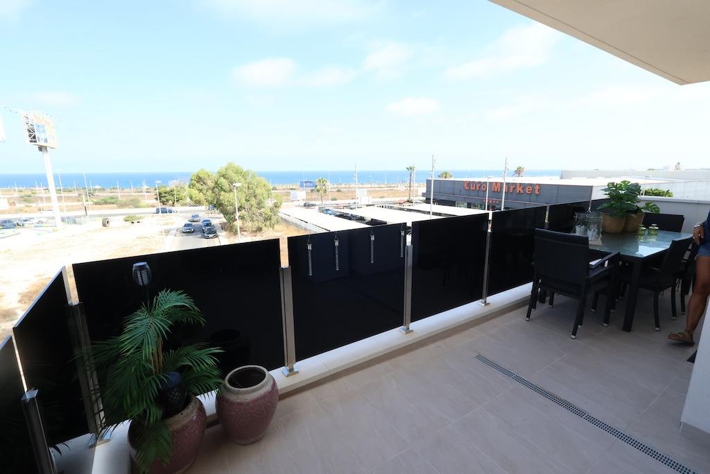 Garden in apartment for sale in Orihuela Costa