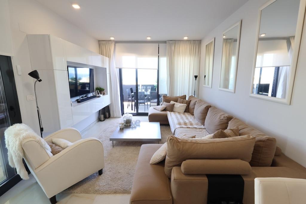 Dining area in apartment for sale in Orihuela Costa