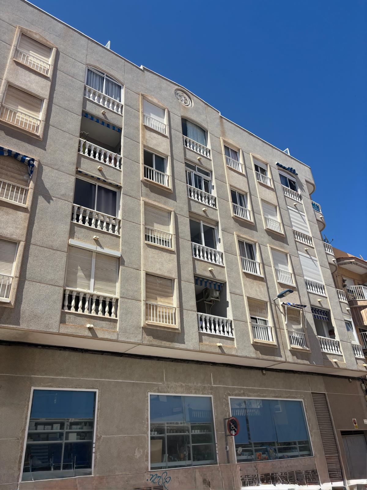 Pool area in apartment for sale in Torrevieja