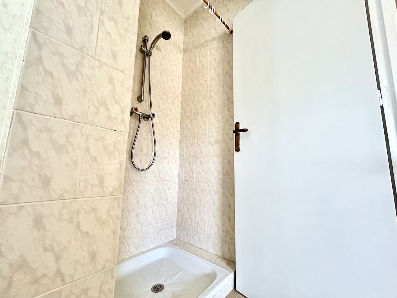 Master bedroom in villa for sale in Los Montesinos