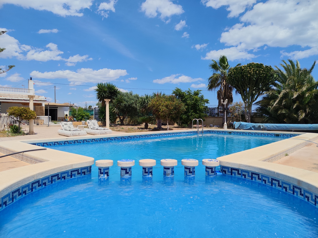 Terrace in villa for sale in Los Montesinos