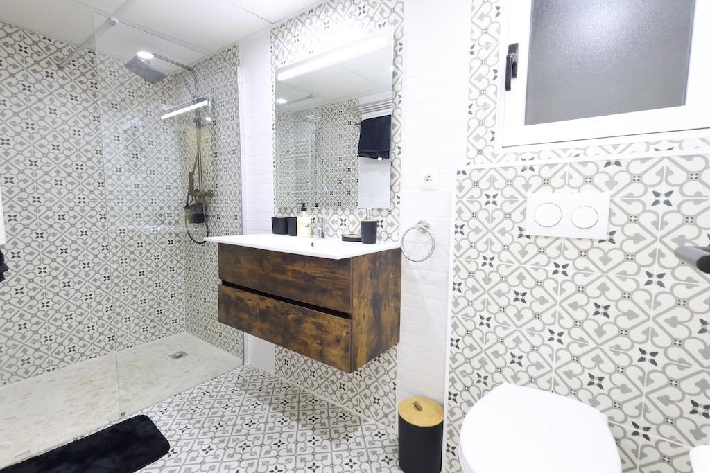 Terrace in apartment for sale in Torrevieja