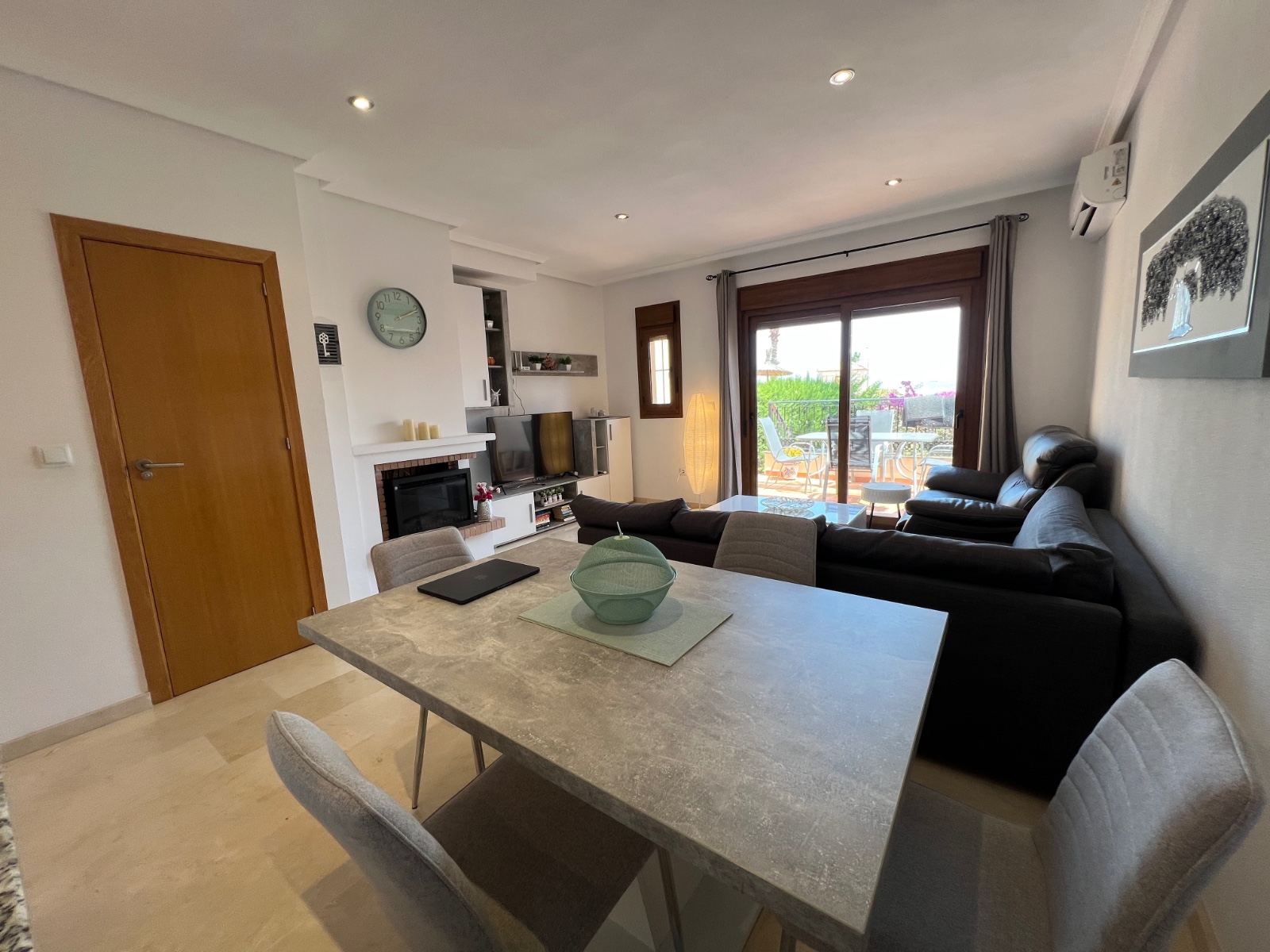 Bedroom in terraced for sale in Algorfa