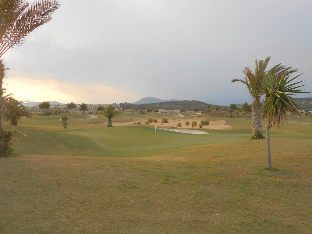 Exterior view in bungalow for sale in Vistabella Golf Entre Naranjos