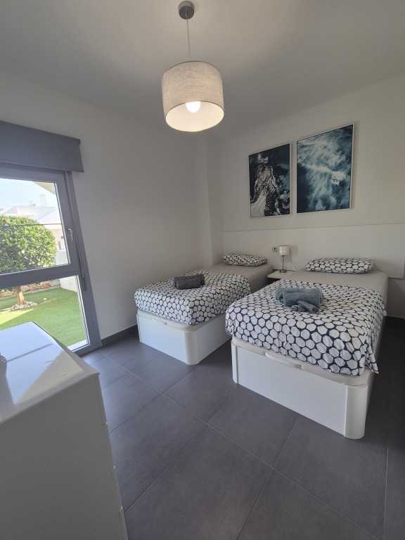 Bedroom in bungalow for sale in Vistabella Golf Entre Naranjos