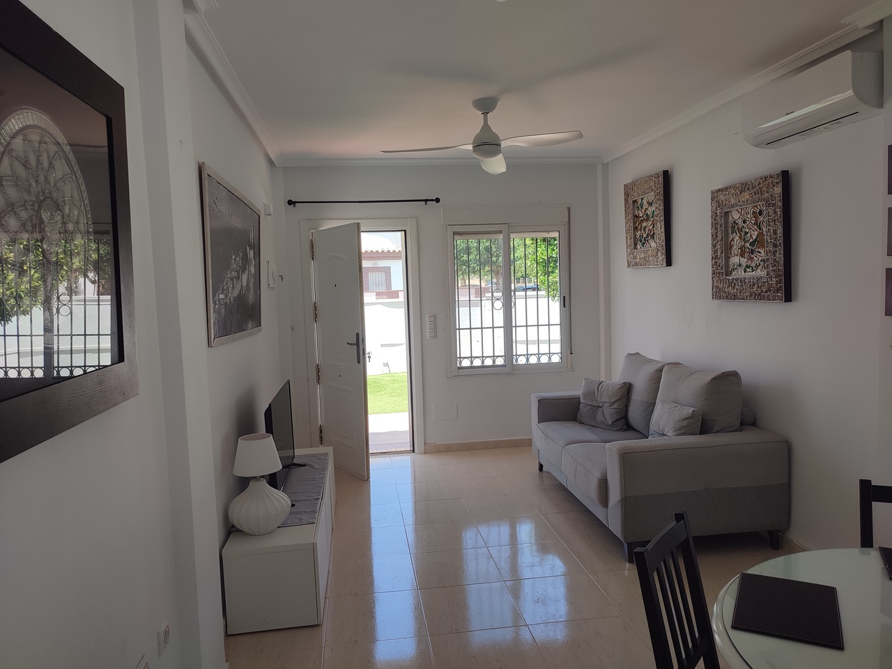 Garden in villa for sale in Sucina