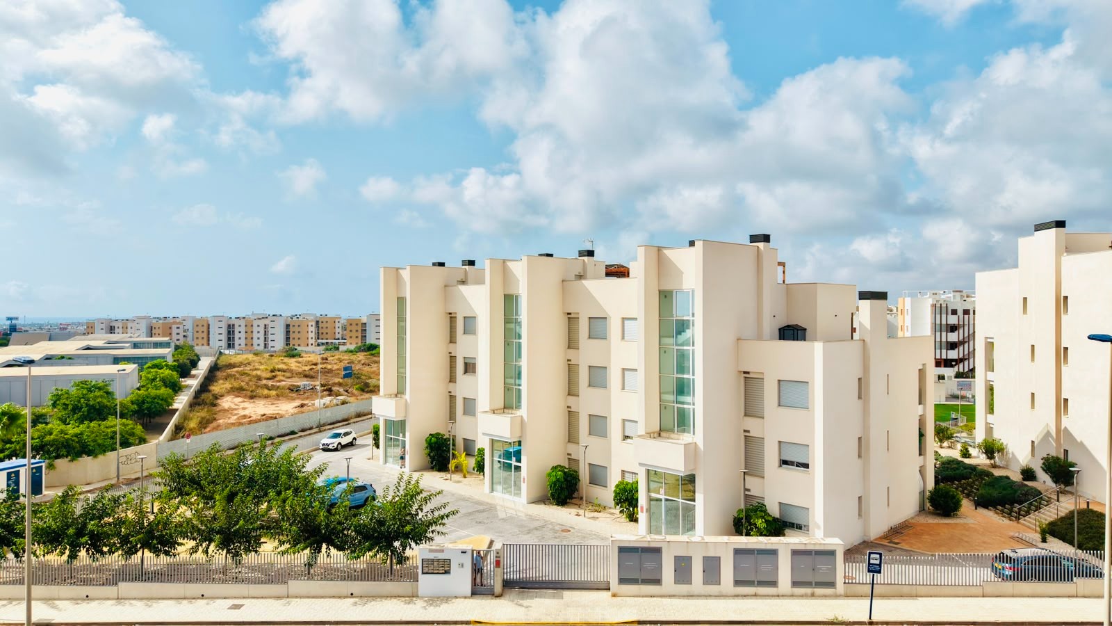Elegant 2-roms leilighet med hage- og bassengutsikt i Villamartín, Orihuela Costa