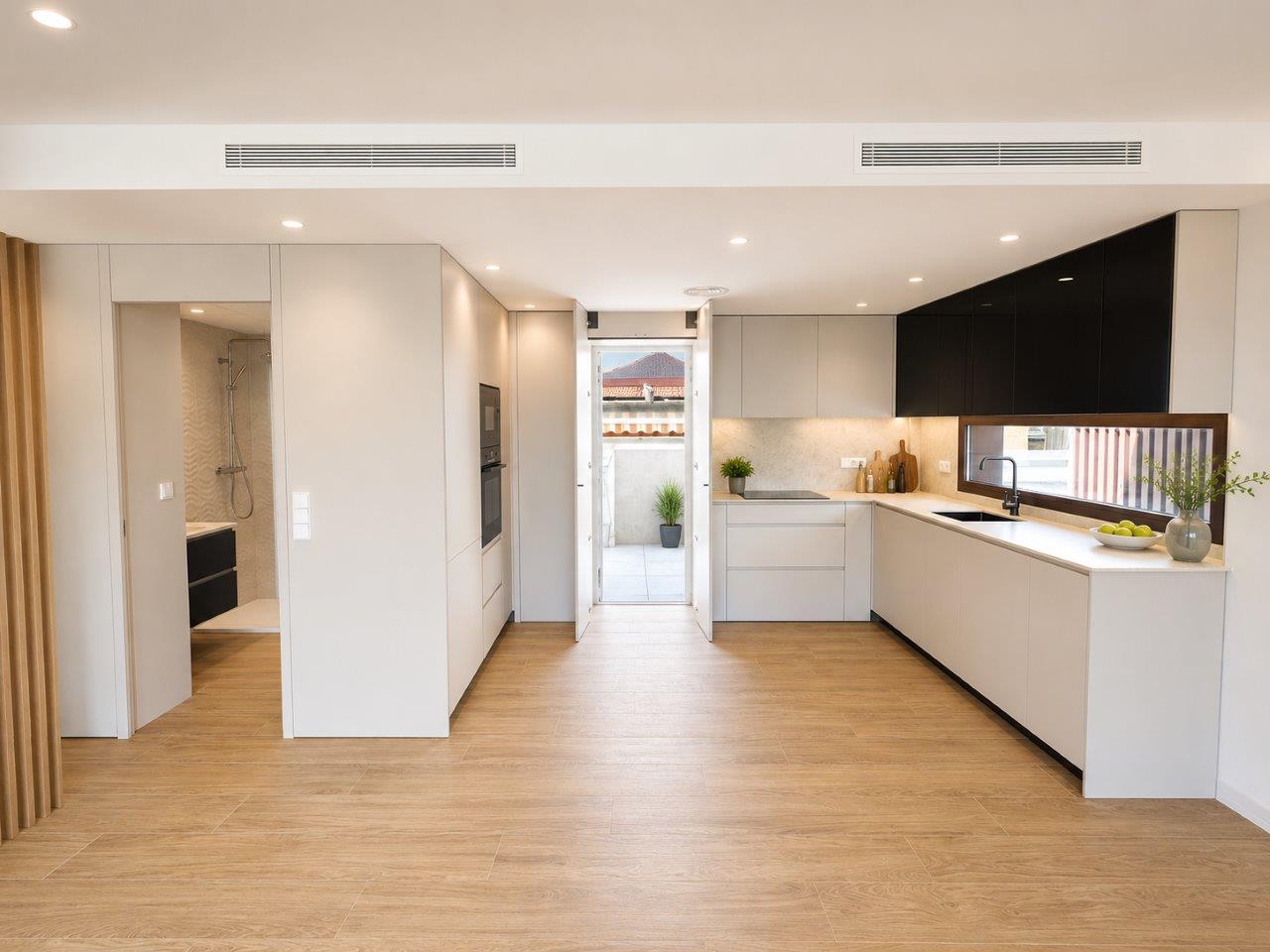 Dining area in villa for sale in Santiago de la Ribera