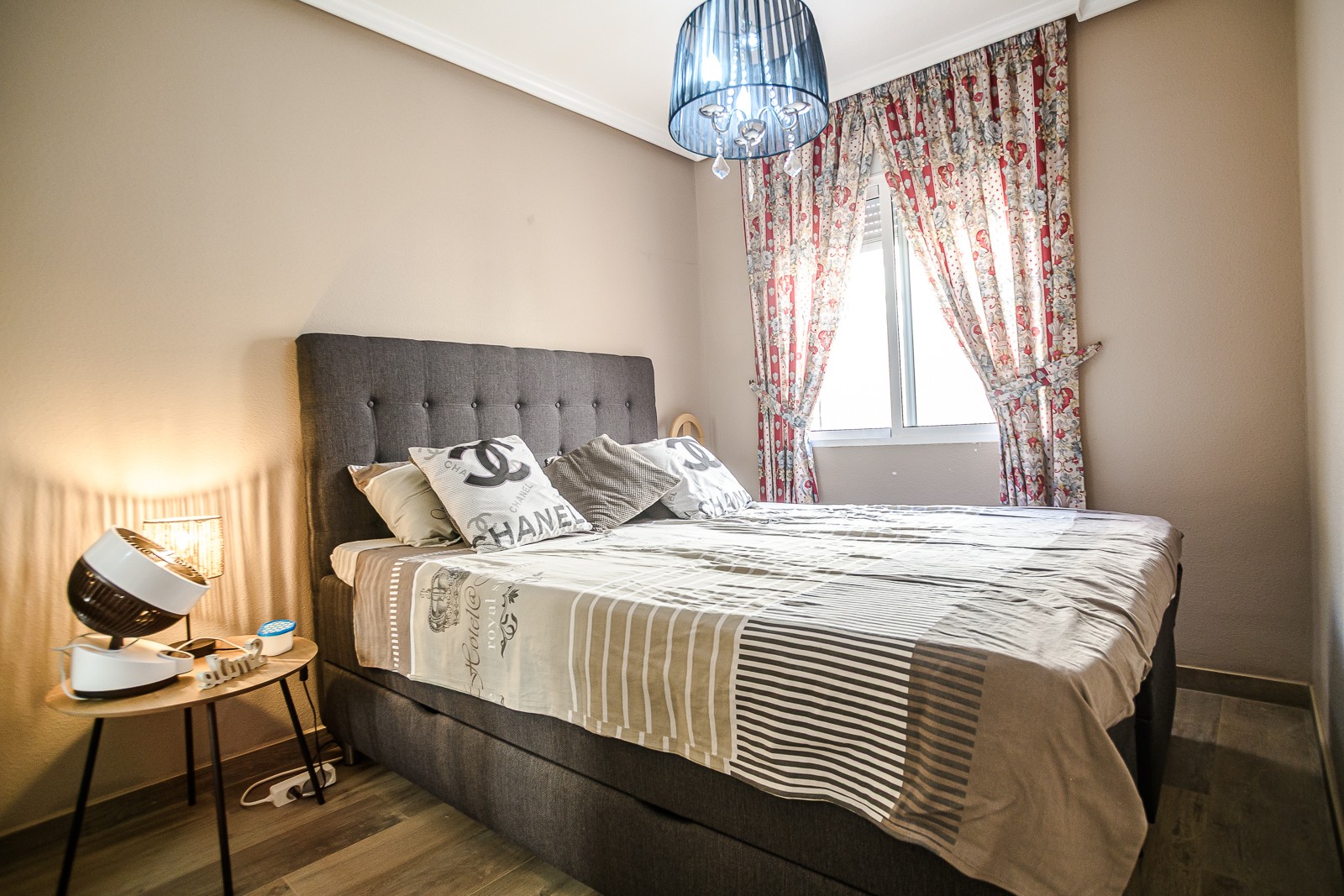 Master bedroom in apartment for sale in Torrevieja