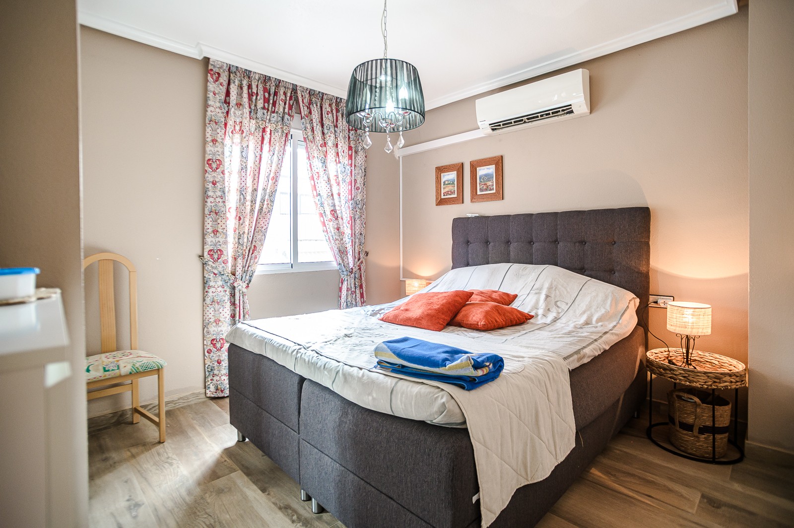 Bedroom in apartment for sale in Torrevieja