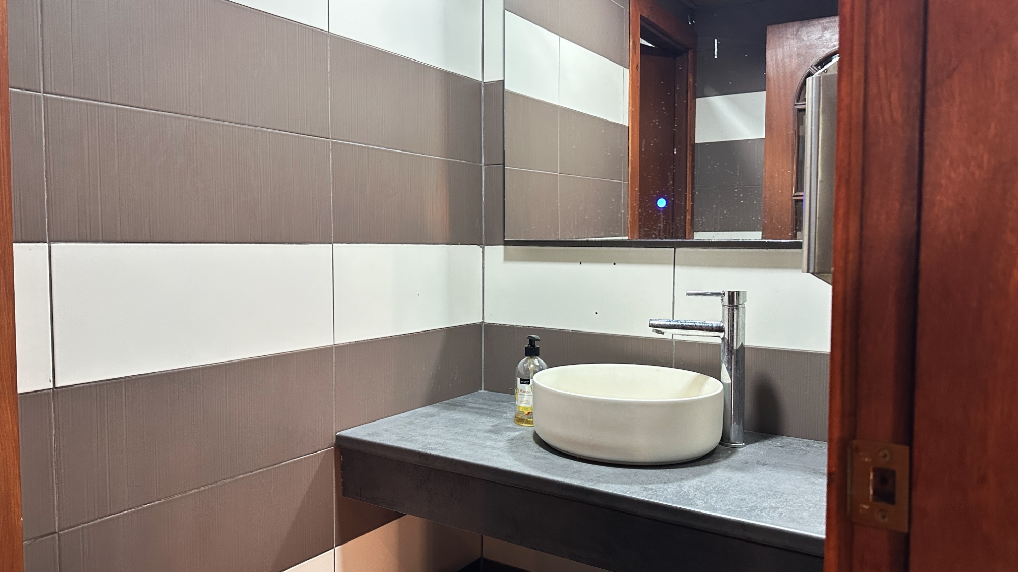 Kitchen in commercial for sale in Torrevieja