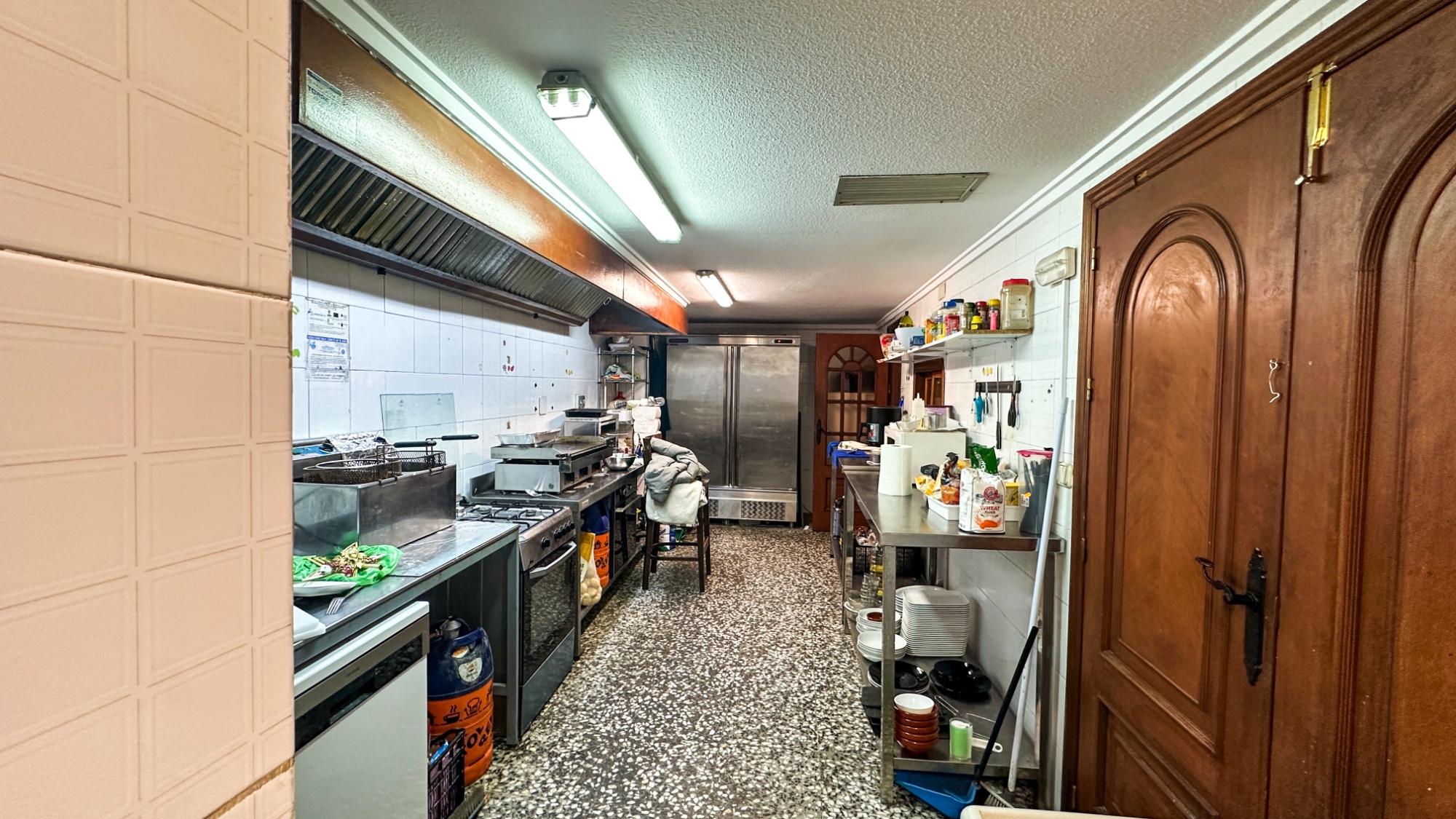 Kitchen in commercial for sale in Torrevieja