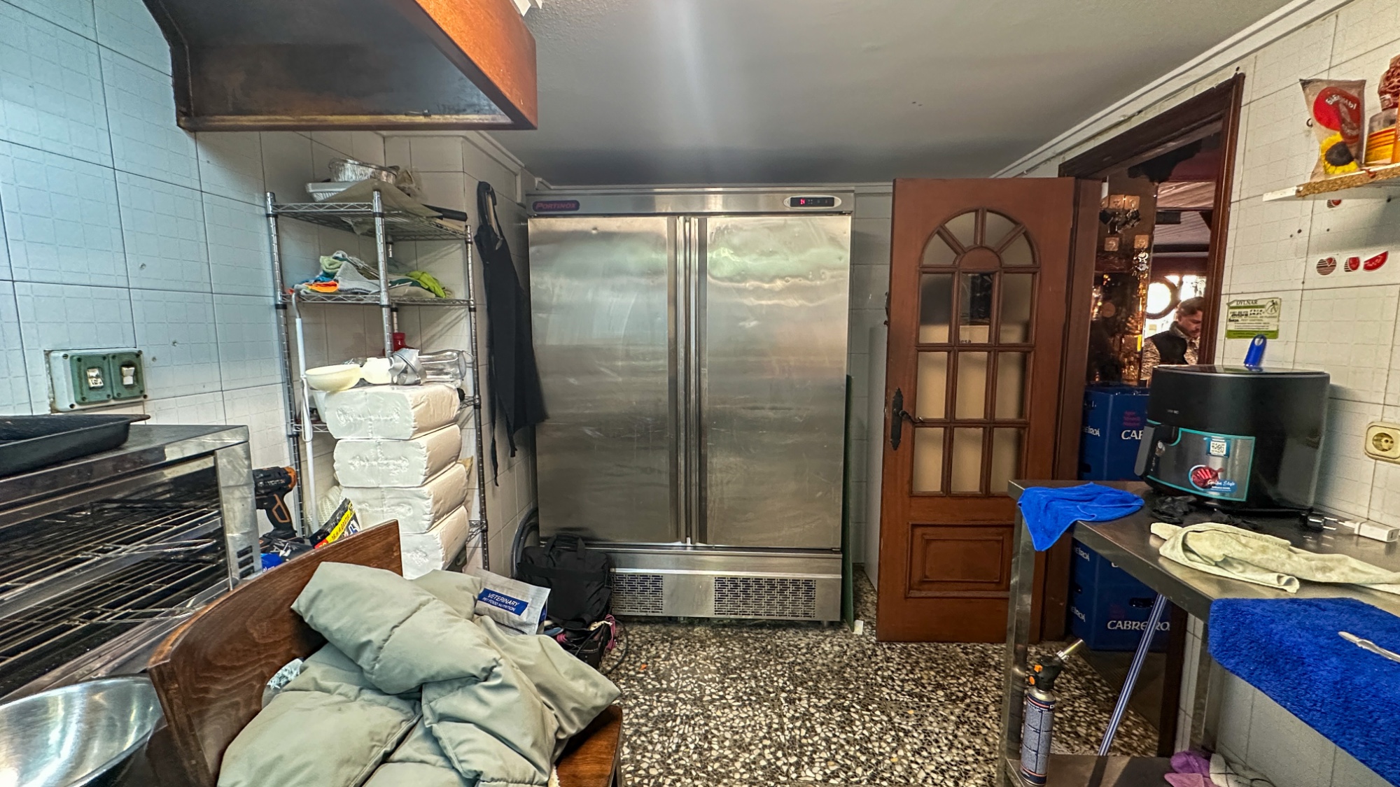 Master bedroom in commercial for sale in Torrevieja