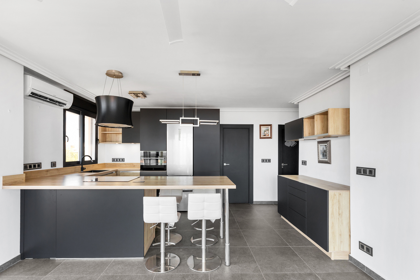 Bathroom in apartment for sale in Torrevieja