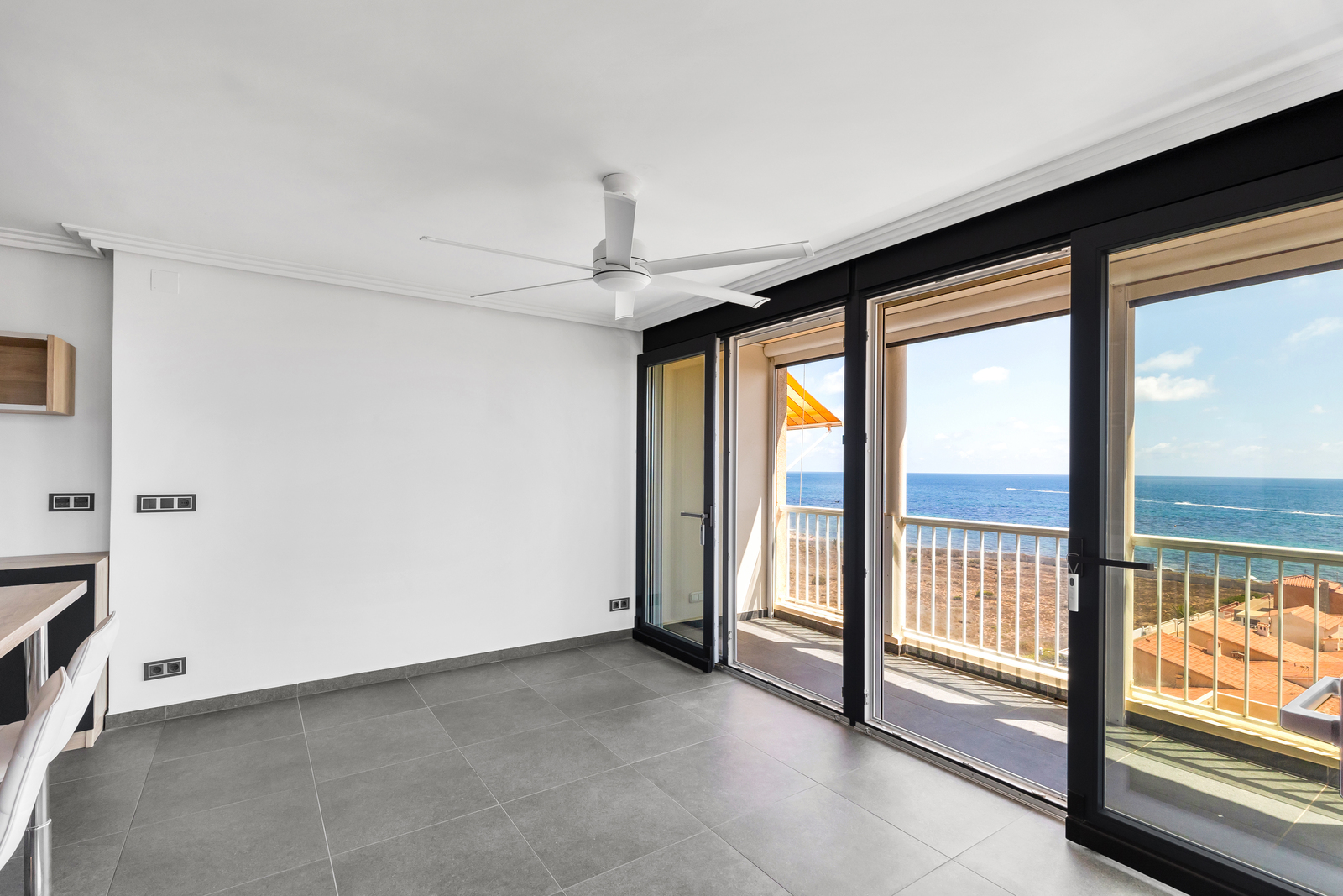 Dining area in apartment for sale in Torrevieja