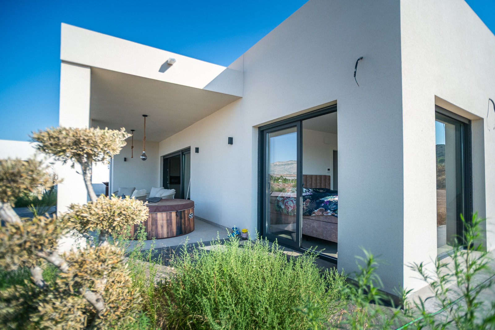 Terrace in villa for sale in Aspe