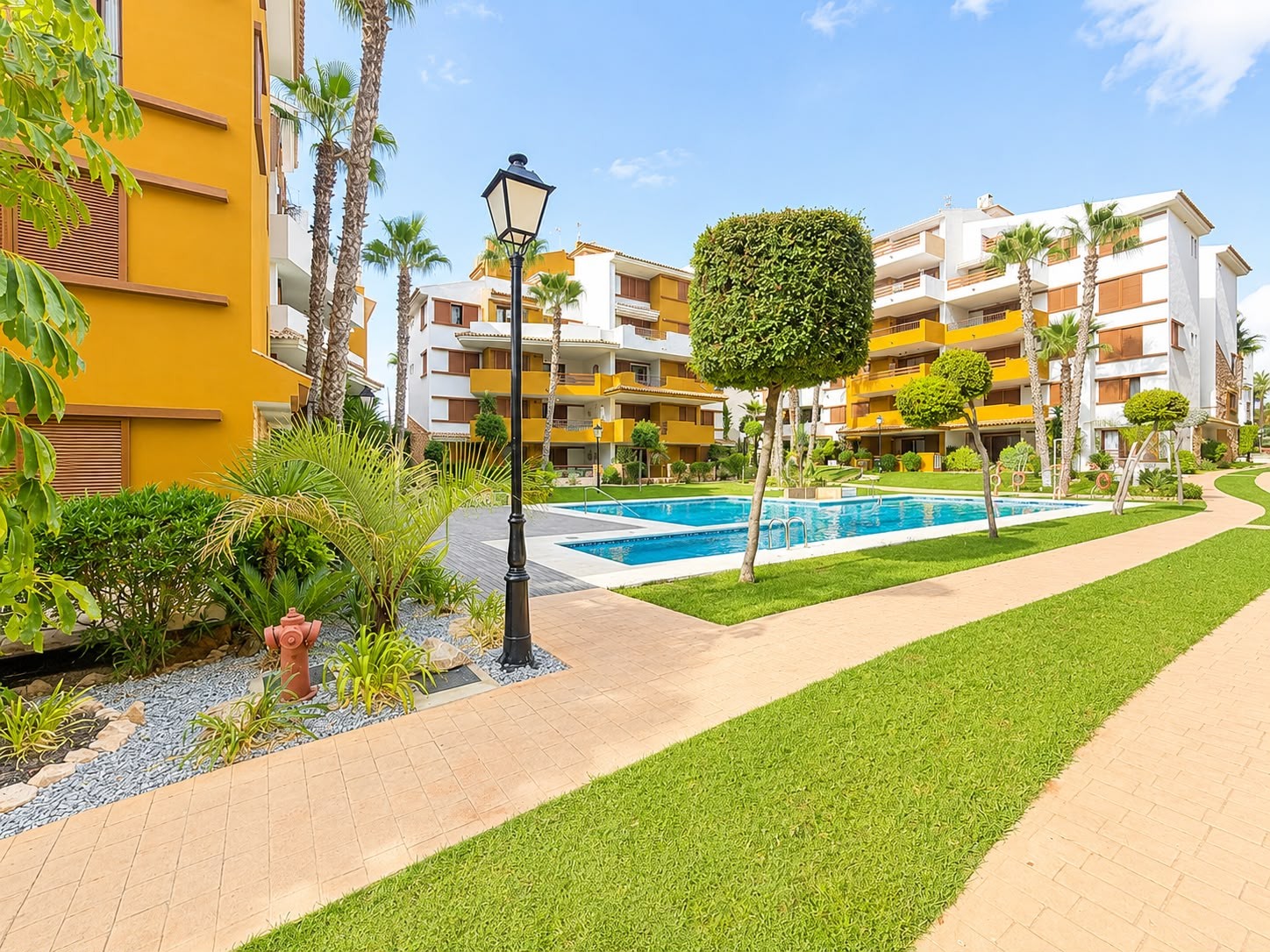 Dining area in apartment for sale in Punta Prima