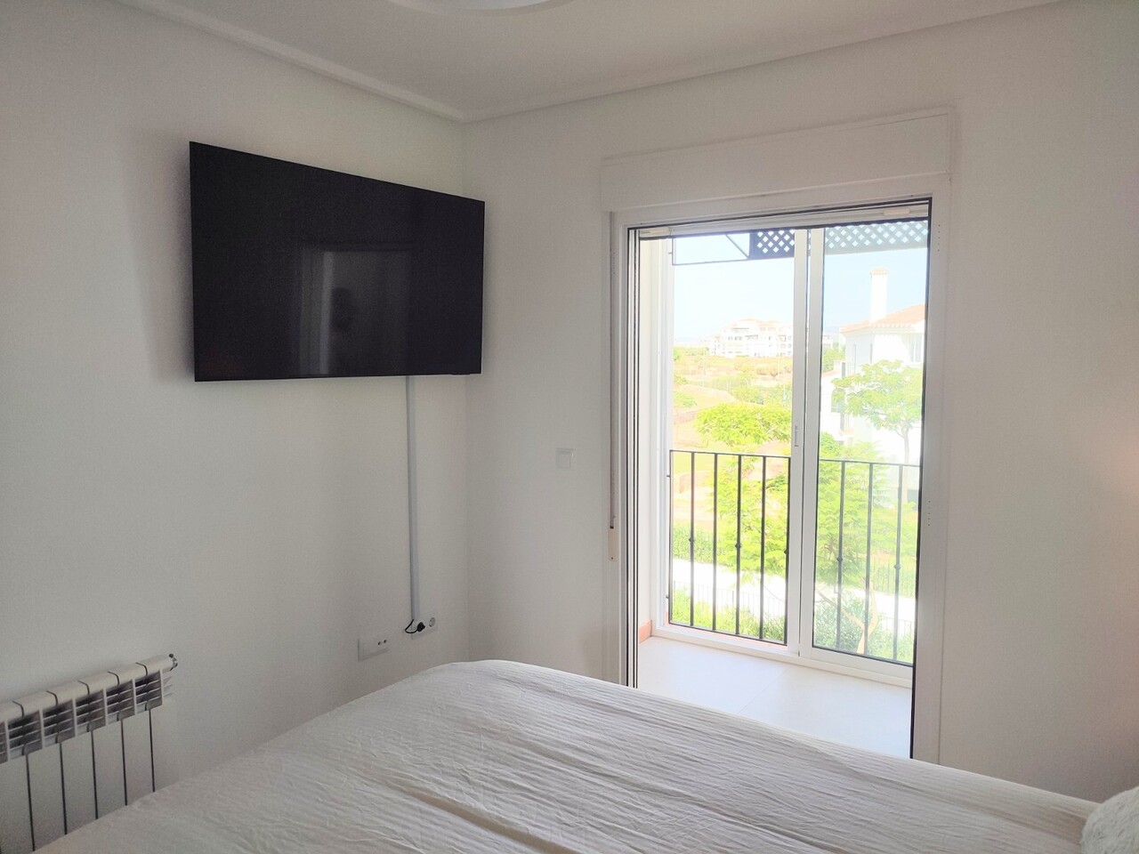 Garden in apartment for sale in Hacienda Riquelme Golf Resort