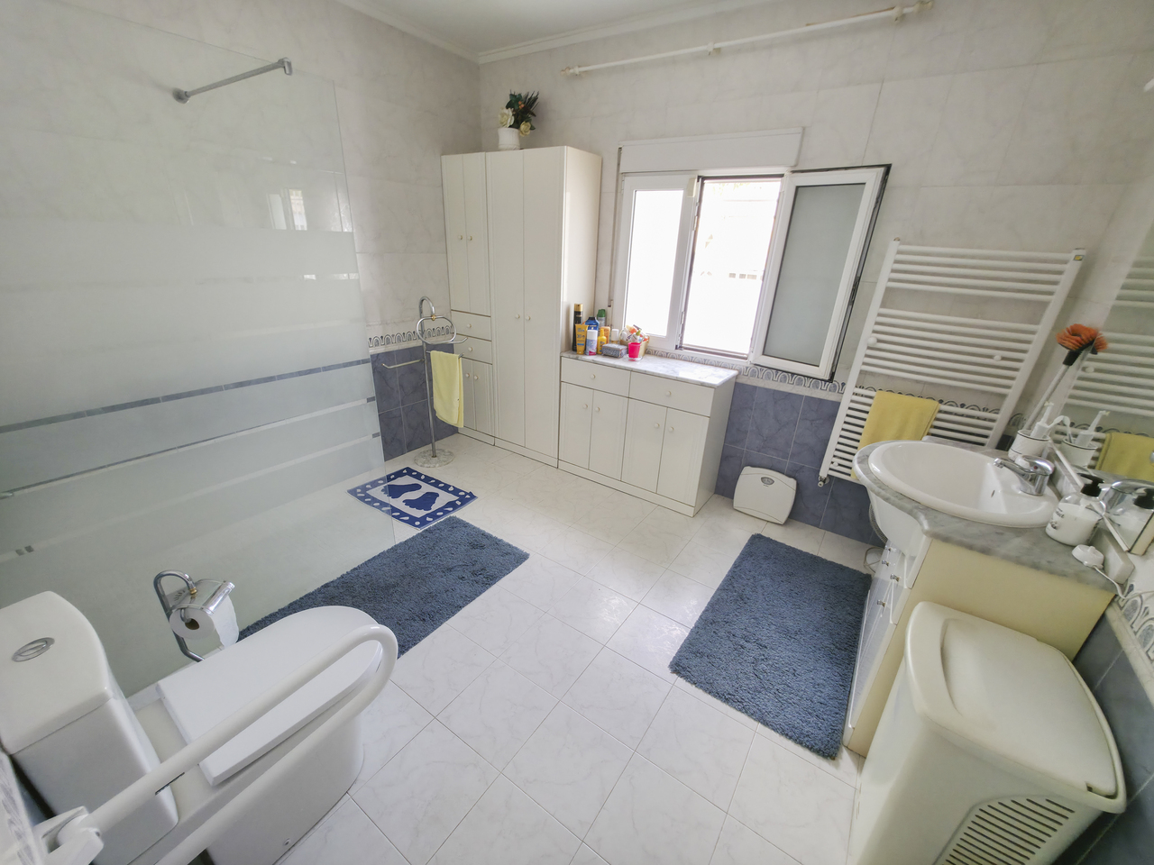 Terrace in villa for sale in Torrevieja