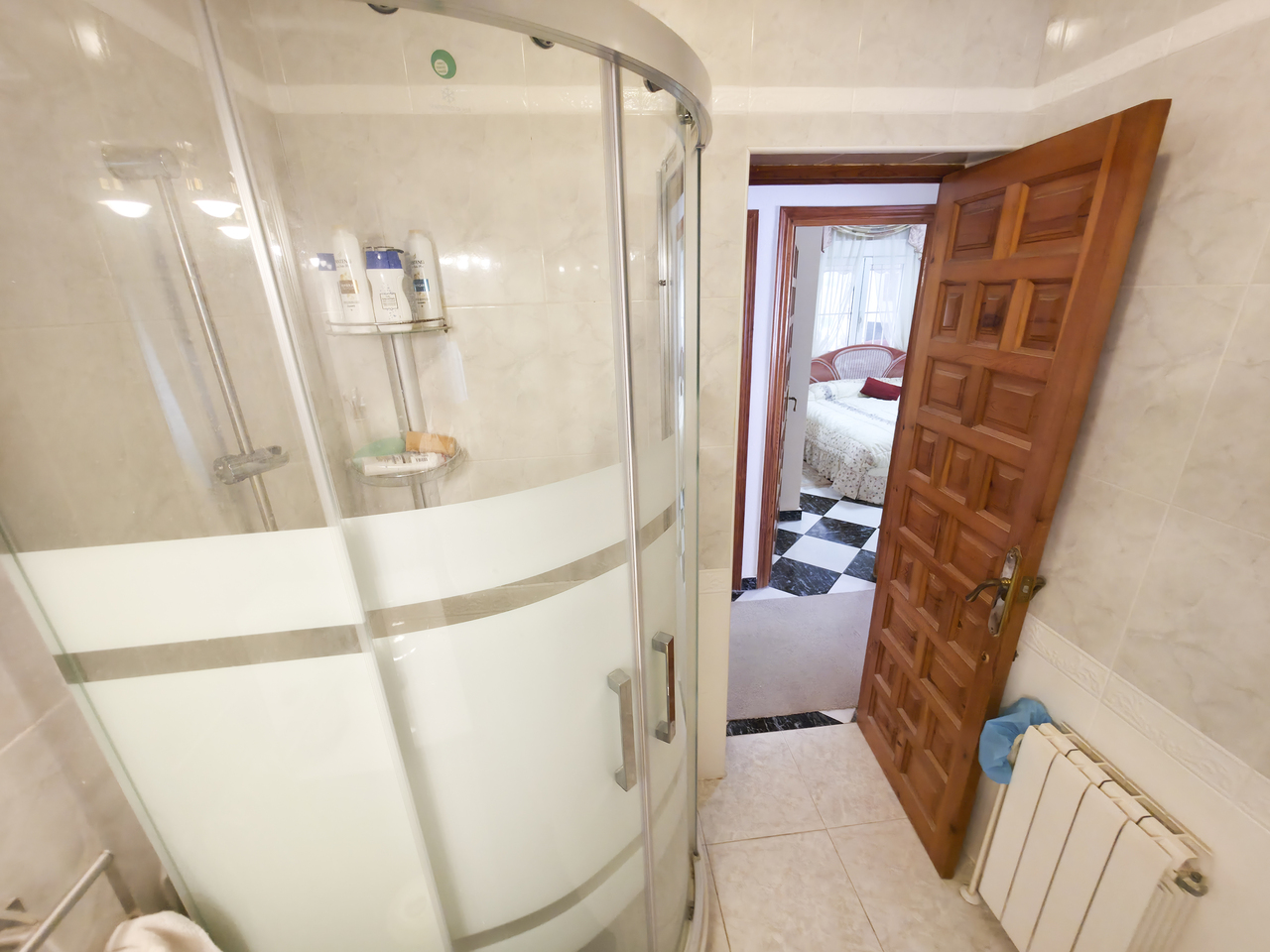 Master bedroom in villa for sale in Torrevieja
