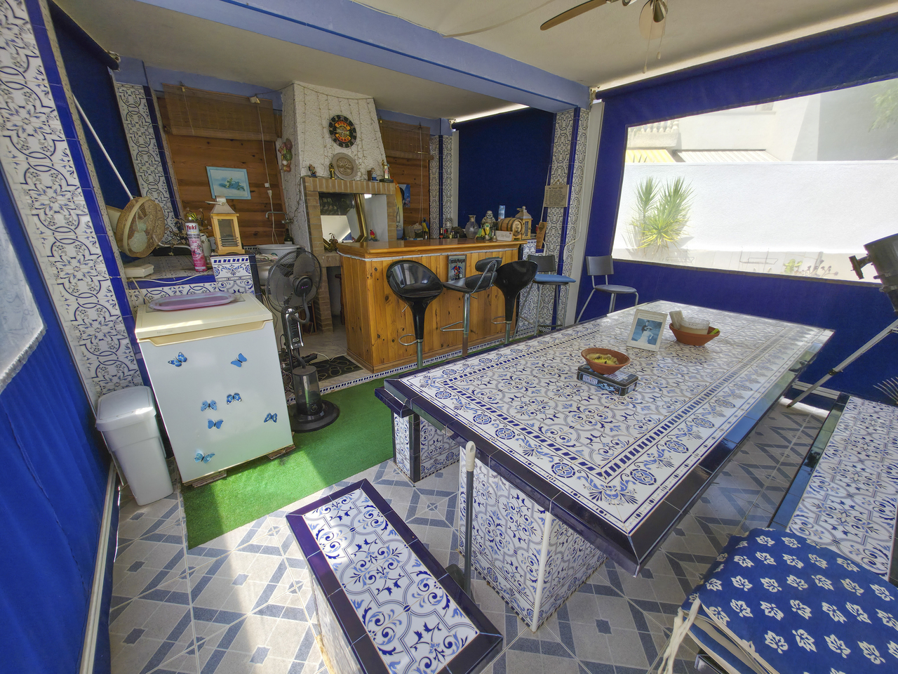 Bathroom in villa for sale in Torrevieja