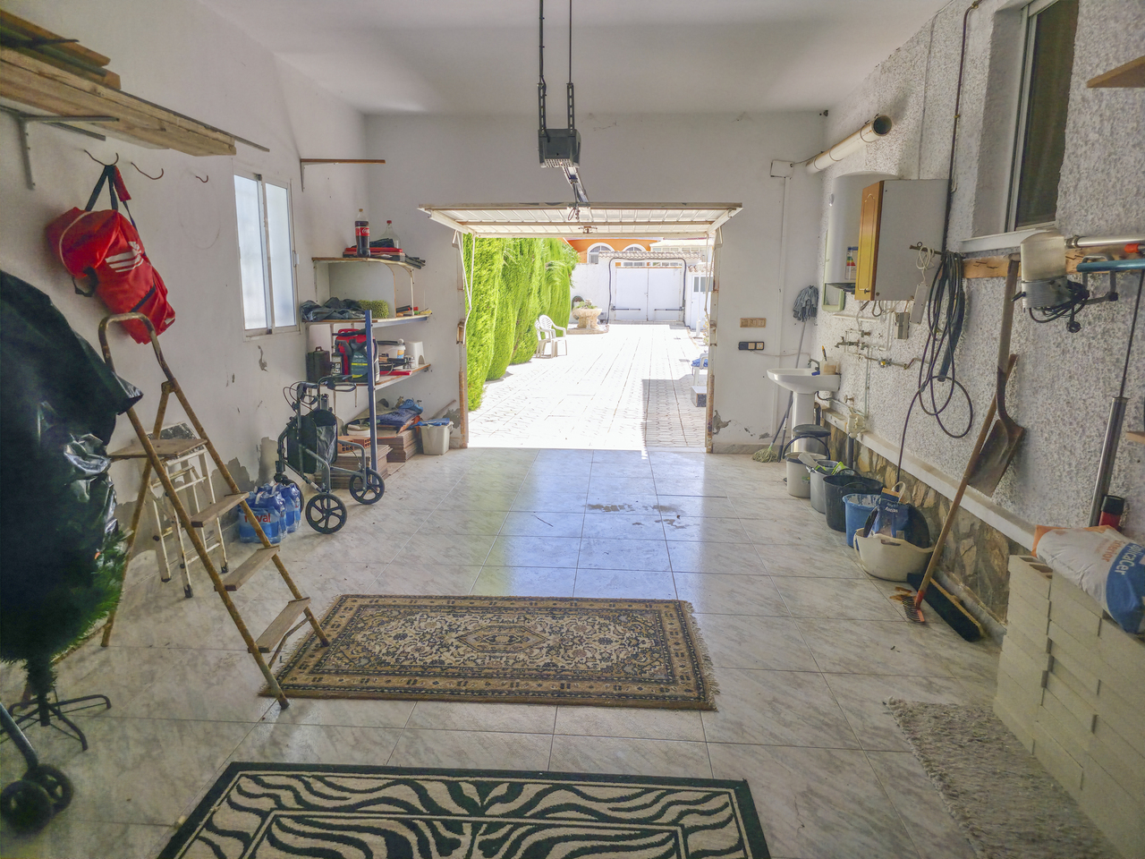 Pool area in villa for sale in Torrevieja