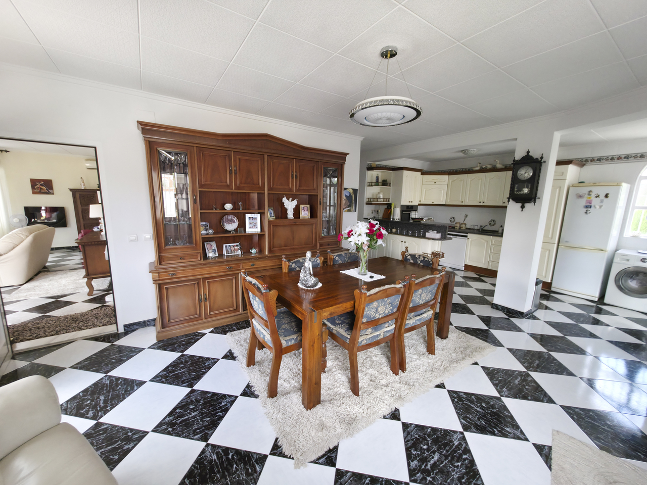 Pool area in villa for sale in Torrevieja