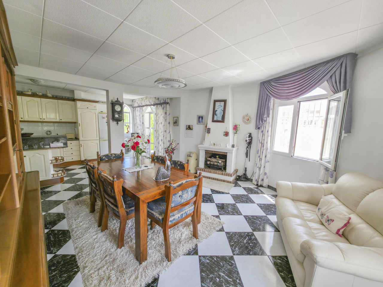 Garden in villa for sale in Torrevieja