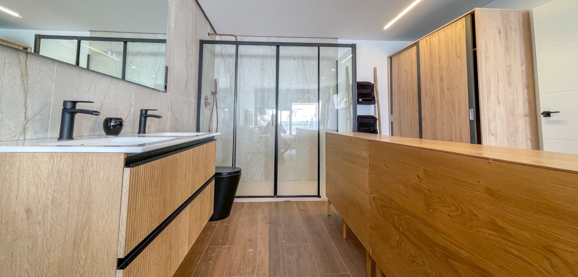 Bedroom in terraced for sale in Torrevieja