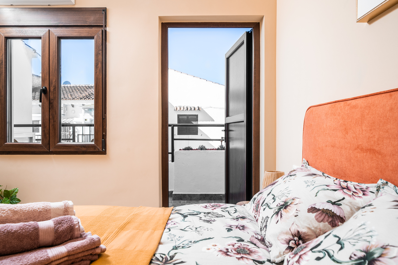 Master bedroom in apartment for sale in Torrevieja