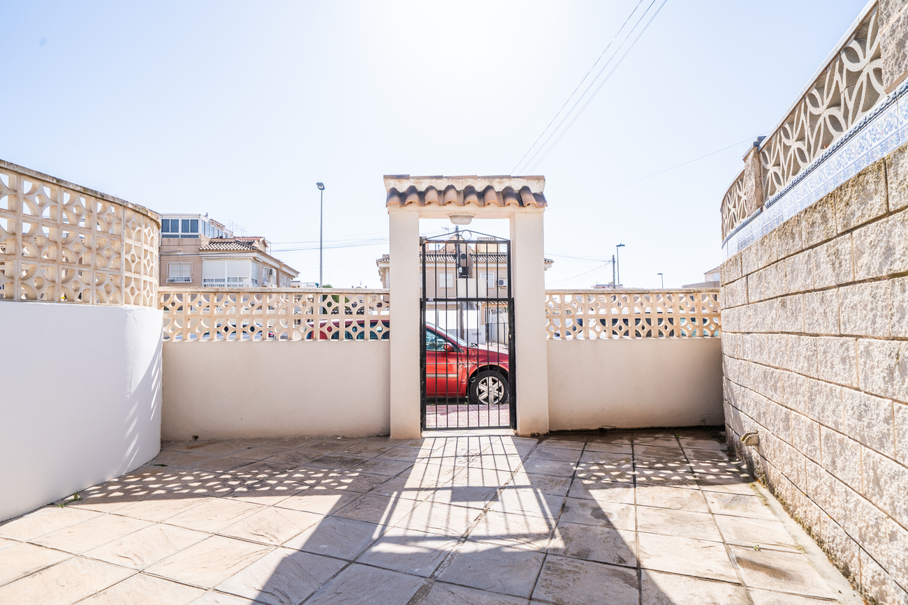Dining area in apartment for sale in Torrevieja