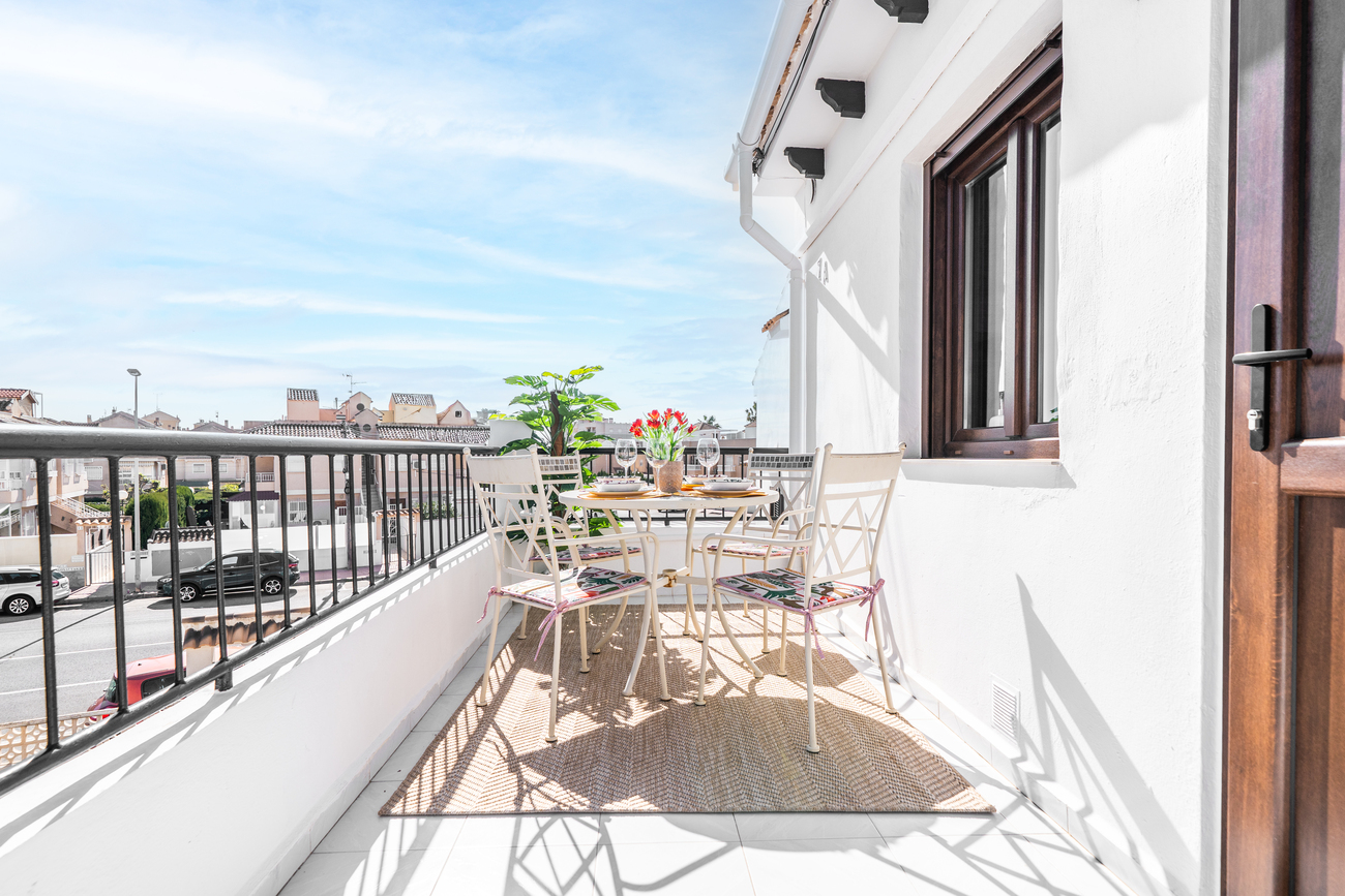 Living room in apartment for sale in Torrevieja